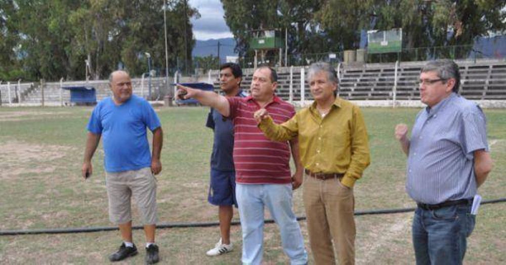 Verifican posibles predios para La Chaya 2013 
