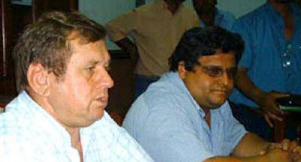 Hern�ndez acus� a la Comuna de pagar sueldos en "negro". 