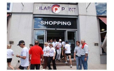 Organizan marcha aer�bica en el centro de Pilar