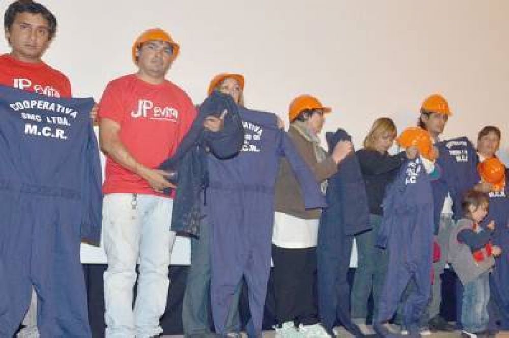 Se presentaron trece nuevas cooperativas y una mutual