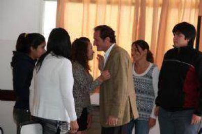 La Municipalidad de Trelew Sacudi� Muy Duro a Zaffaroni