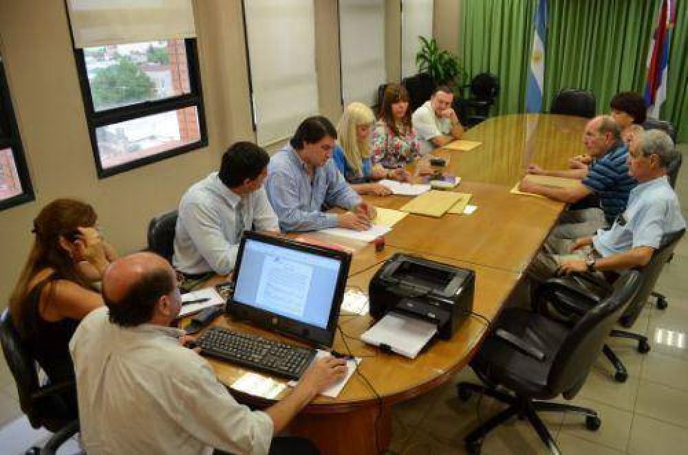 Realizaron apertura de sobres para la licitaci�n de concesi�n para la explotaci�n comercial en El Brete