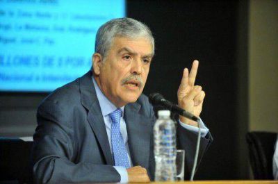 De Vido desconf�a de la promesa de Macri