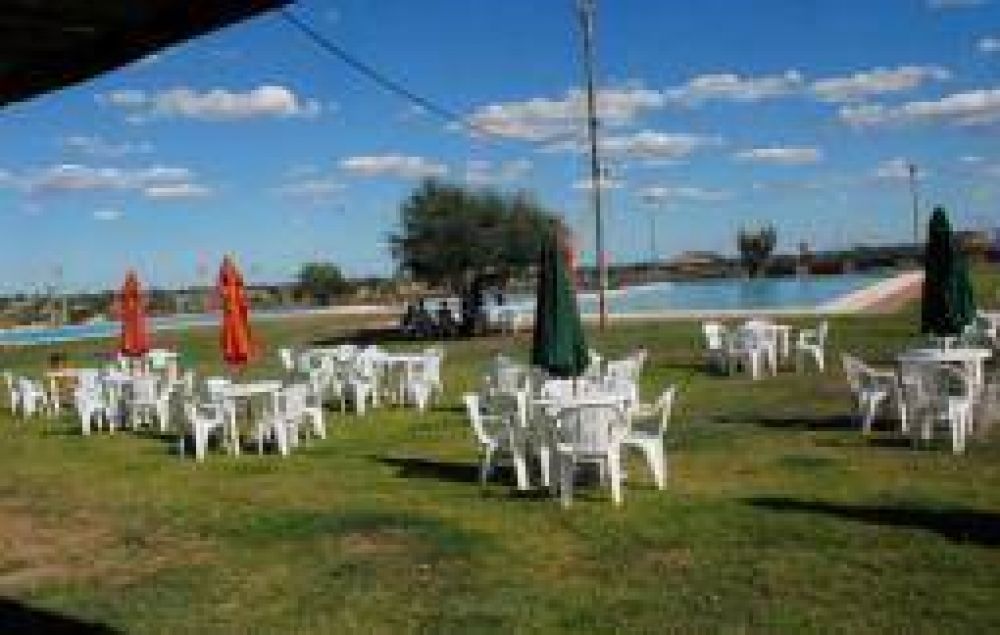 Ya se habilitaron al p�blico las piletas del Parque de la Ciudad 