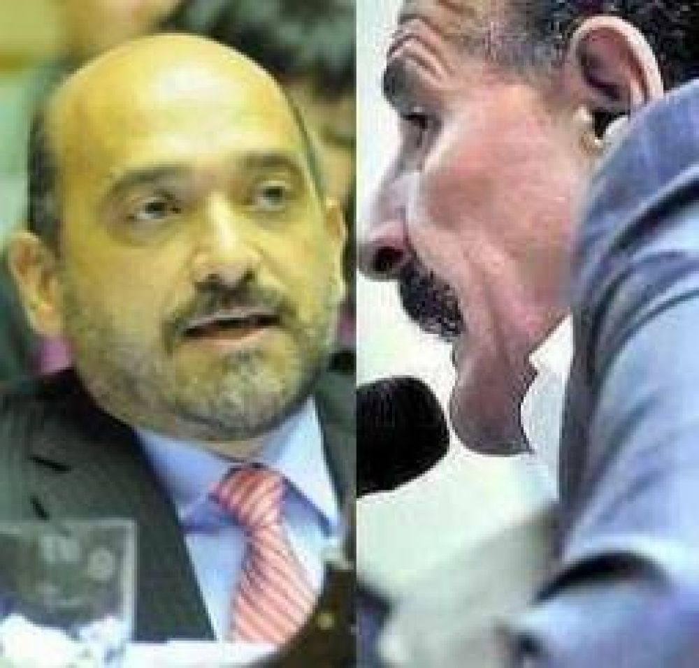 Promoci�n Industrial. Tineo cruz� a Yoma para defender a CFK 