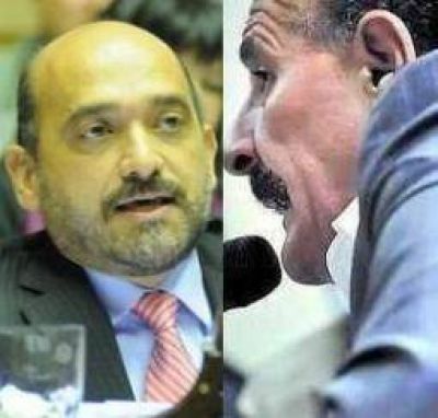 Promoci�n Industrial. Tineo cruz� a Yoma para defender a CFK 