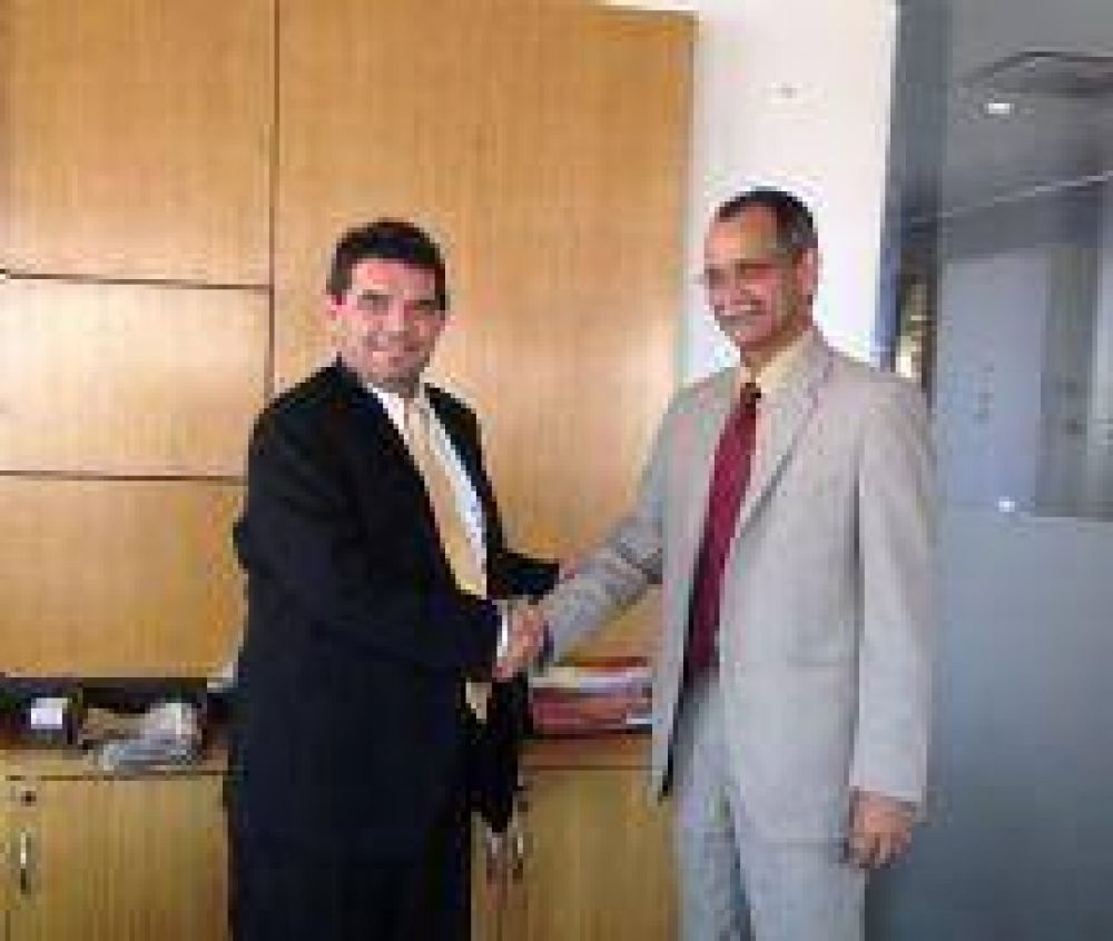 Alfredo Olmedo se reuni� con el Embajador de India en Argentina