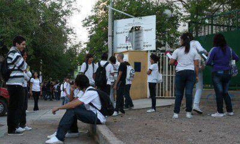 Matem�tica, Lengua, Biolog�a e Idiomas, las materias que m�s desaprueban los estudiantes 