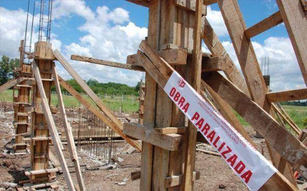 La Comuna volvi� a paralizar obras en un barrio cerrado