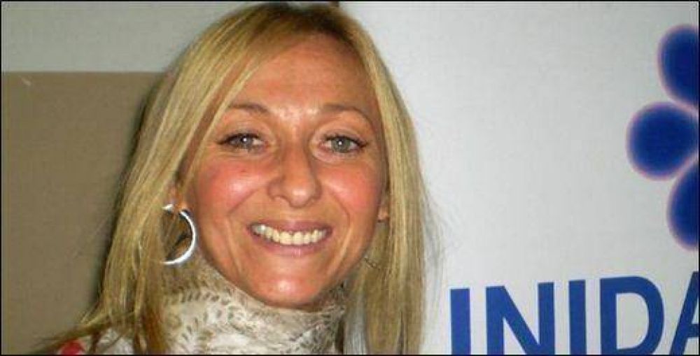 M�nica L�pez: �El peronismo de la Provincia hoy encarna las figuras de Scioli, Massa y De Narv�ez�