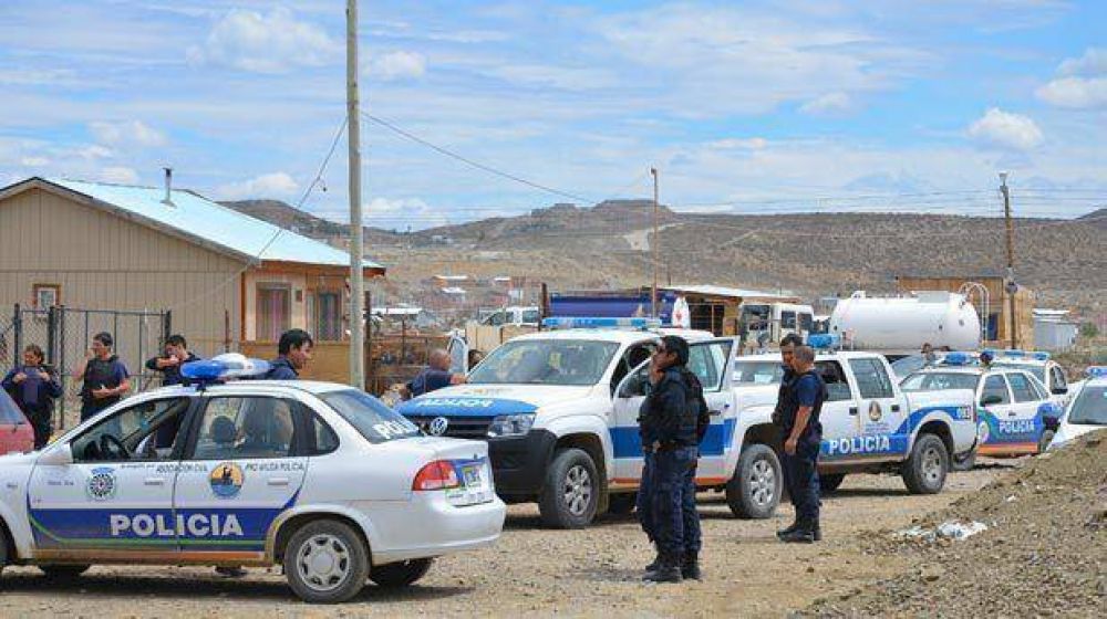 Ocho patrulleros persiguieron a un conductor y no pudieron detenerlo