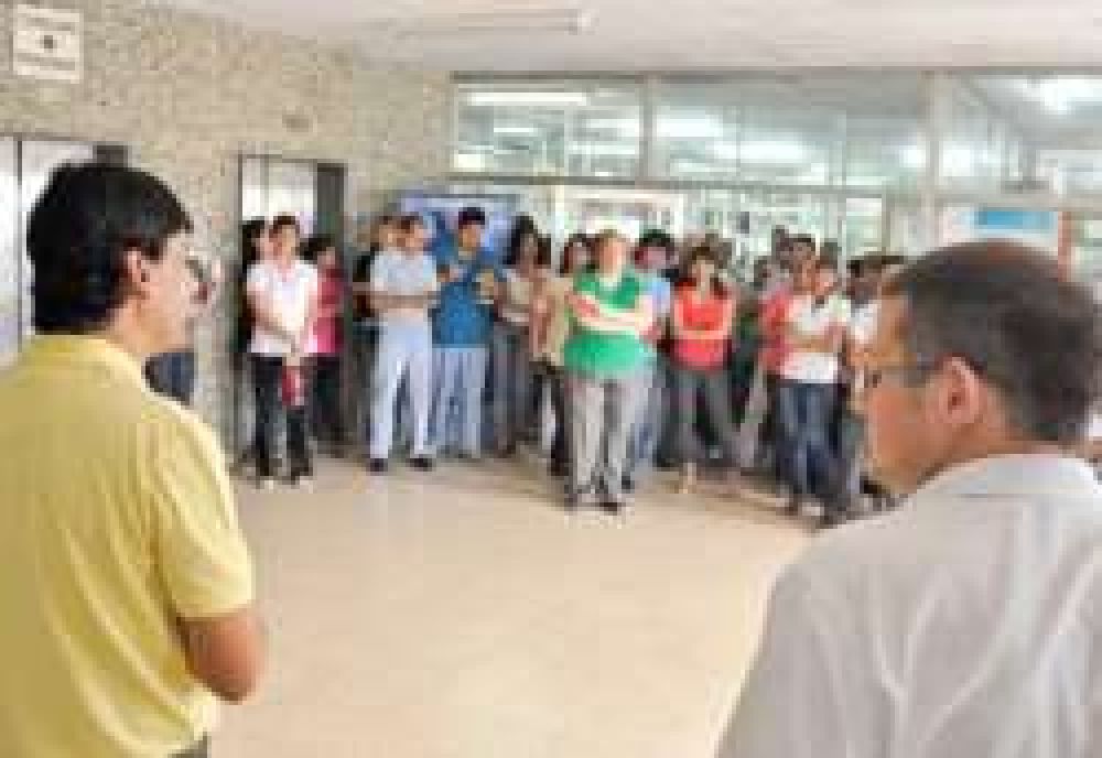 Paros por 48 horas en Salud P�blica y el Ministerio de Gobierno		