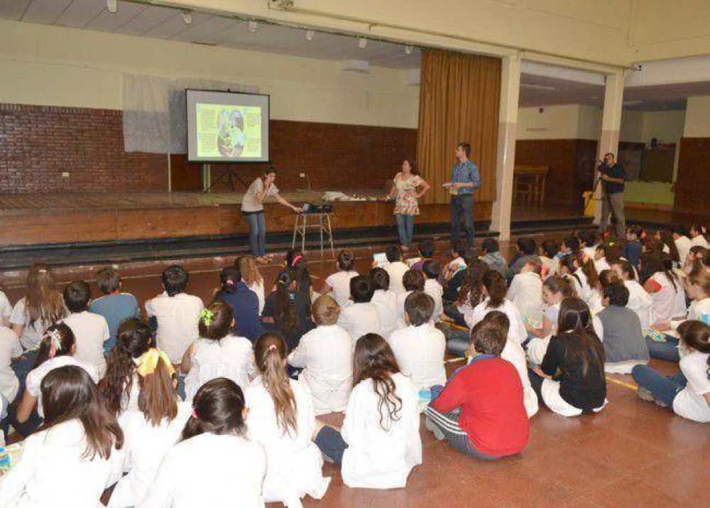 Culminaron las charlas escolares de la campa�a �Me ayudas a separar?� 