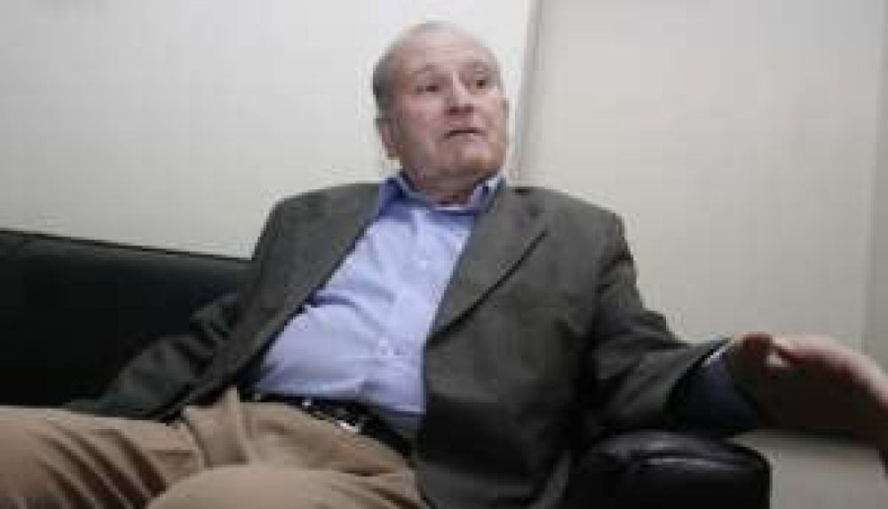 Camacho declar� que los militares adem�s le robaron