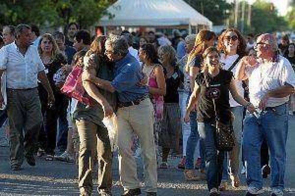Organismos y familiares celebraron el fallo y marcharon a la plaza Libertad 