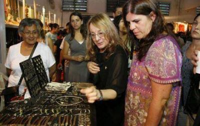 Feria Navide�a De Emprendedores Y Artesanos En La TV P�blica