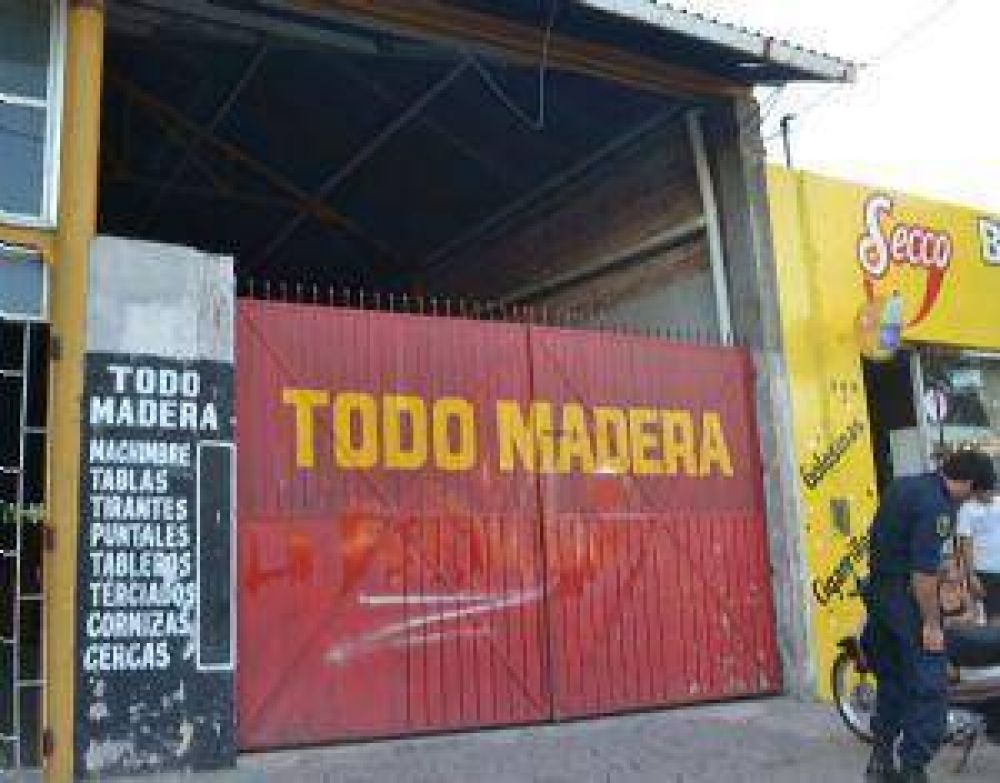 Robaron $16 mil tras maniatar a empleado 