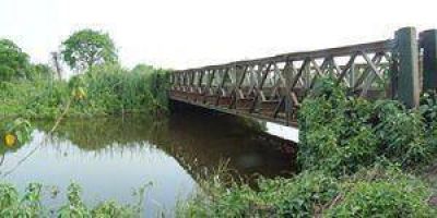 Hallaron el cuerpo de un joven en aguas del Porte�o