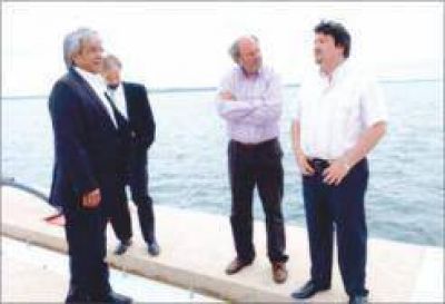 Antes de viajar a Brasilia, Closs recorri� el nuevo puerto