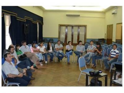 Concordia impulsa un plan para construir viviendas de madera