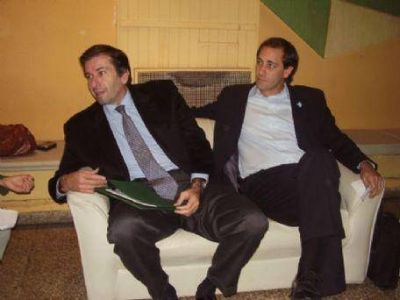 Humberto Schiavoni visit� La Plata: �A partir de marzo vamos a estar definiendo las candidaturas�