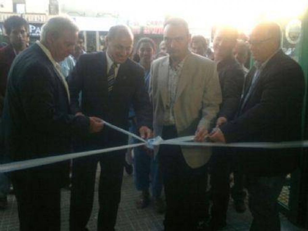 Inauguraci�n del polideportivo municipal: �Esta es la casa de todos los ensenadenses�, dijo Secco