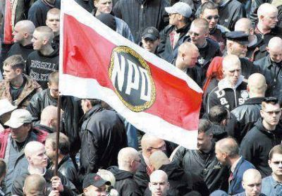 En Alemania se debate prohibir las actividades del partido neonazi