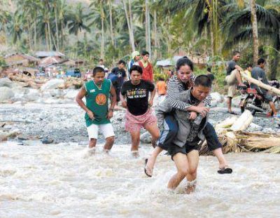 El tif�n Bopha dej� al menos 274 muertos en su paso por Filipinas