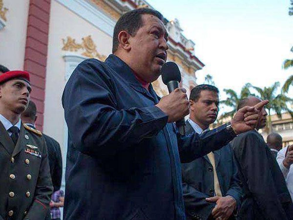 Ch�vez se baj� de la Cumbre del Mercosur y crecen los rumores