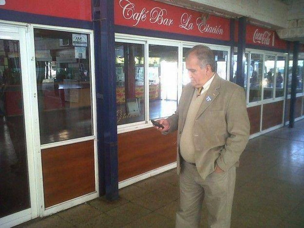 Carlos Paz: Junior B se qued� con el restobar de la Terminal