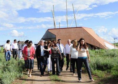 Poggi visit� el Pueblo Naci�n Ranquel y se interioriz� del avance de obras y de los proyectos en marcha