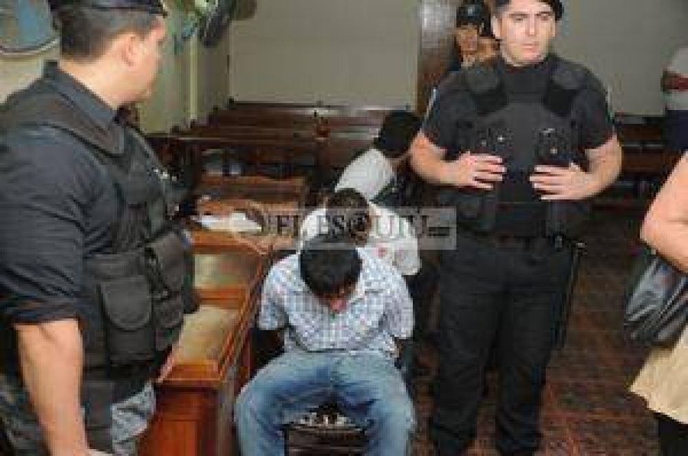 Crimen de Mur�a: tres condenas sin perpetuas para los criminales