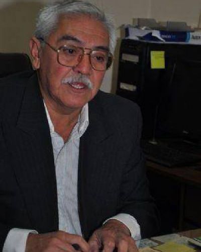 Renunci� el asesor de Gobierno