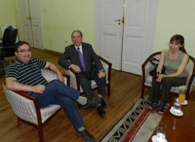 Ra�l Jalil recibi� al vicec�nsul de Espa�a, Felipe Sastre Mart�nez