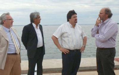 Autoridades nacionales y provinciales recorrieron el futuro puerto de Posadas