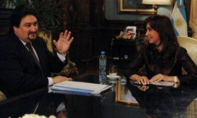 Closs se desespera por quedar bien con Cristina