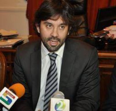 Ley de Medios. La �Casa de las Tejas� repudi� fallo a favor de Clar�n 