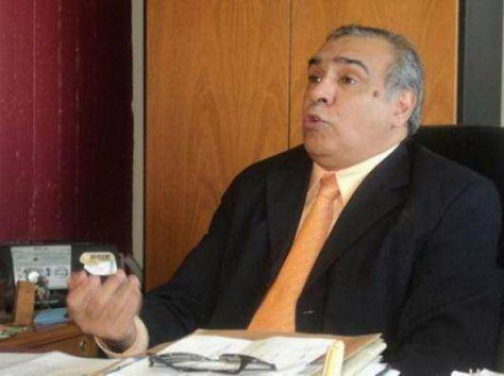 El fiscal L�rtora asest� un golpe al ment�n de Sotelo