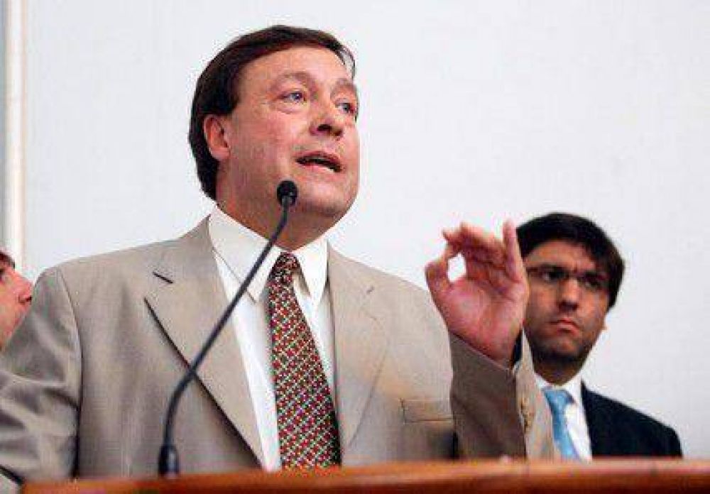 "Vamos a defender la Ley de Medios con u�as y dientes"