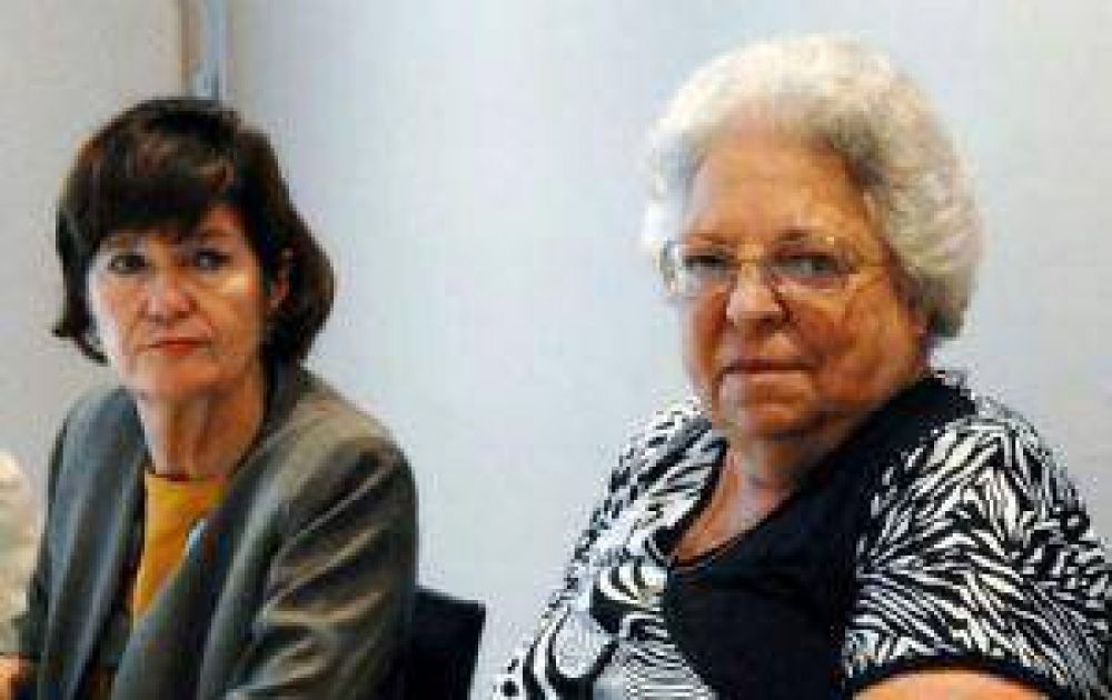 Jueces de todo el pa�s denuncian ataques y presiones del Gobierno 