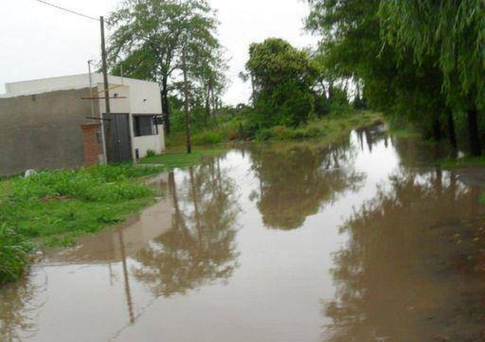 Anegamiento en varias calles de la ciudad