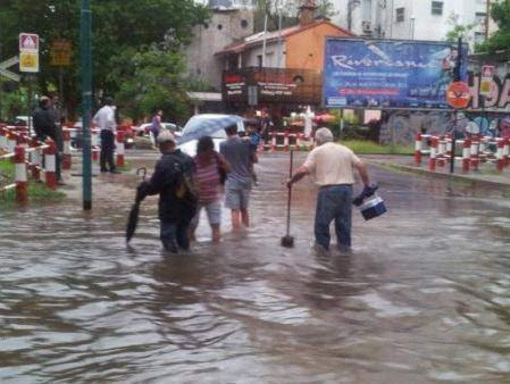 El intendente Macri analiz� los efectos de la tormenta en Vicente L�pez