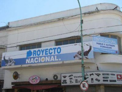 Mariotto en la inauguraci�n del Centro Cultural Fornasari