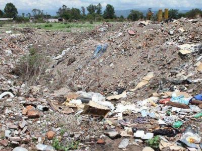 Reclaman por un basural en Santa Ana