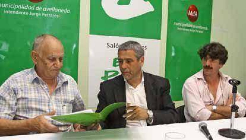 Ferraresi puso en funciones al Coordinador del Consejo Consultivo de Comercio Minorista