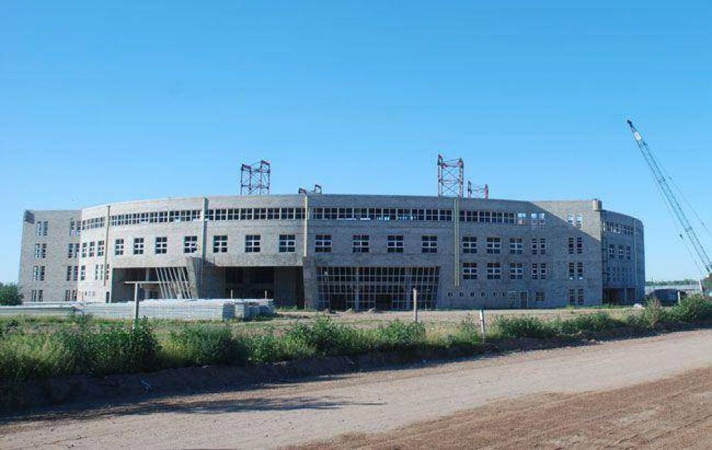 Lovera present� pedido de informes por el Megaestadio 