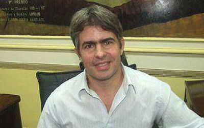  LAN�S: Bursese: "No se me puede negar el rol de opositor por aprobar el aumento"