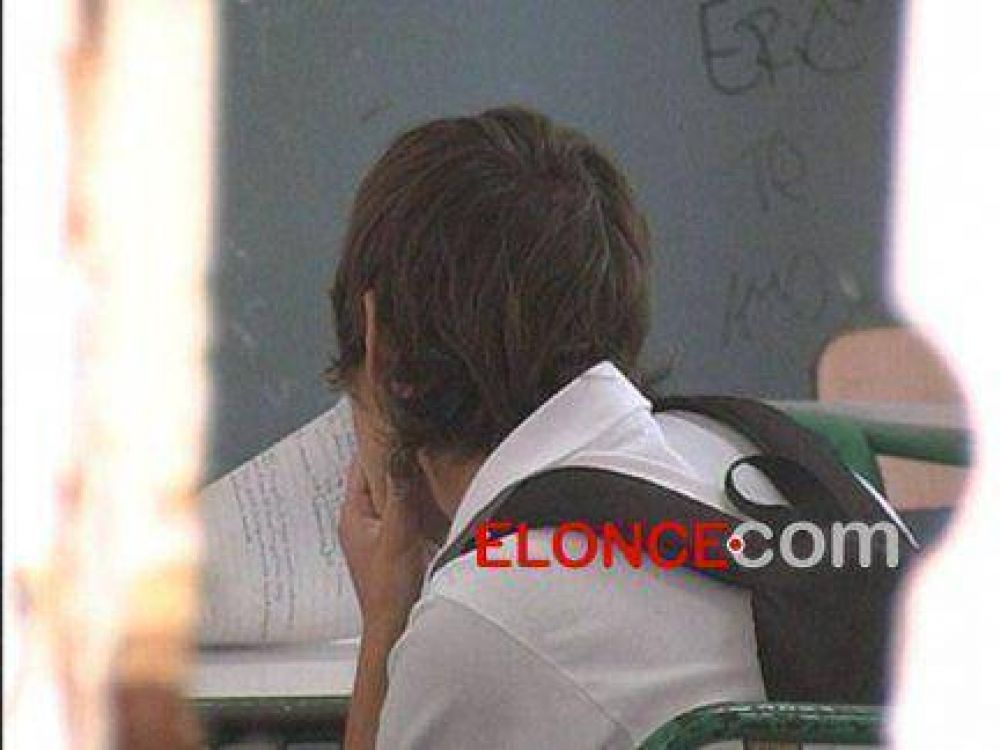 En varias escuelas, quienes aprobaron todas las materias terminan hoy las clases