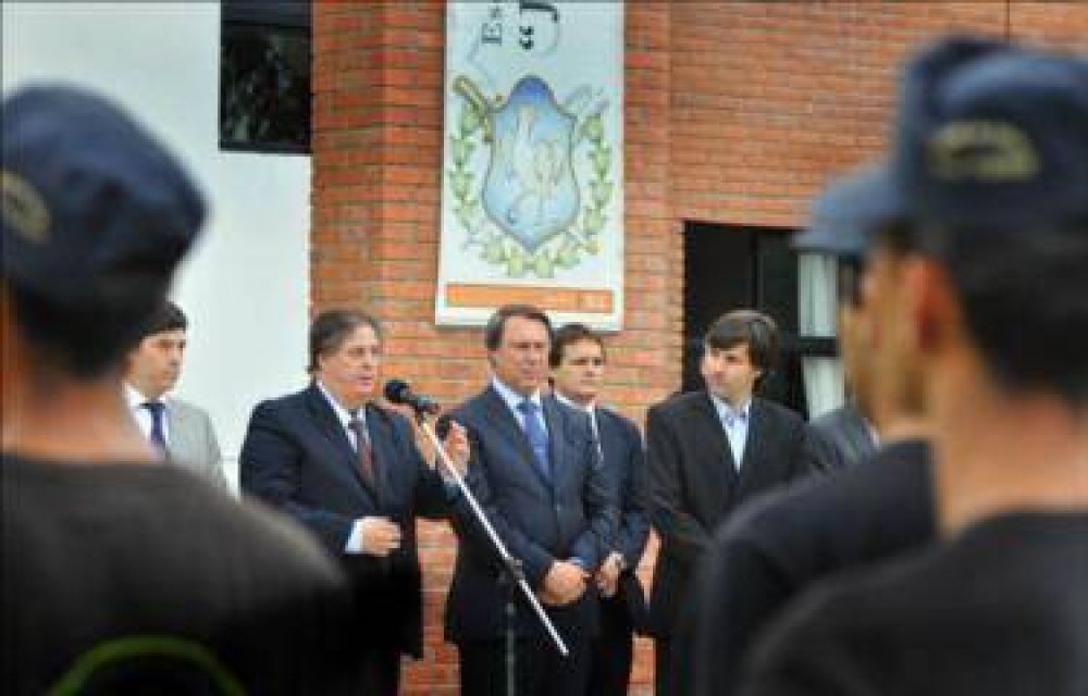 Capacitaron a polic�as en resucitaci�n cardiopulmonar y primeros auxilios