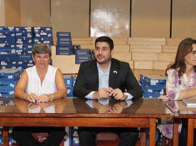 Respaldan a Ca�ada para que sea sede de la Facultad de Derecho